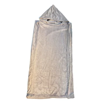 حوله استخری میکرو Micro مدل دکلته سایز 135×80 سانتی متر به همراه حوله کلاهی